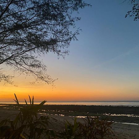 Villa Penyu Gili Trawangan Extérieur photo